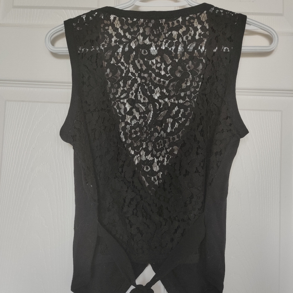 Vest - Picture 3 of 3